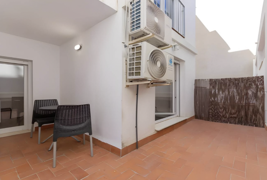 illegal micro-estudio Interior